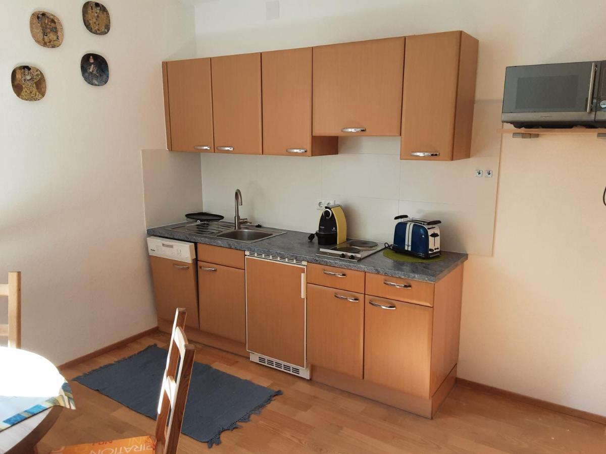 Apartment - Ferienwohnung 2 Treffen Am Ossiachersee Eksteriør bilde