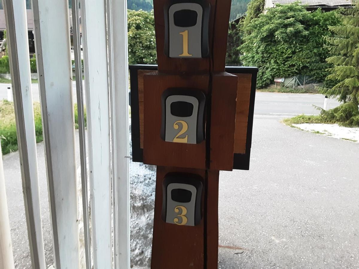 Apartment - Ferienwohnung 2 Treffen Am Ossiachersee Eksteriør bilde